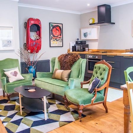Unique 2 Bed In The Heart Of Bath With Parking Apartment Exterior photo