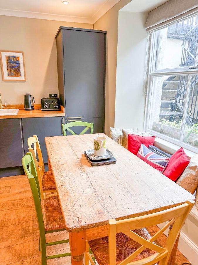 Unique 2 Bed In The Heart Of Bath With Parking Apartment Exterior photo