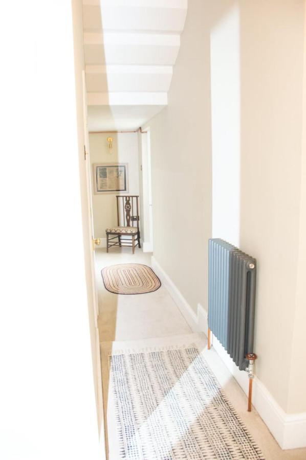 Unique 2 Bed In The Heart Of Bath With Parking Apartment Exterior photo